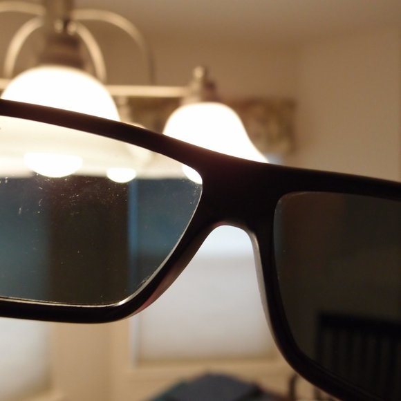 ARNETTE  \